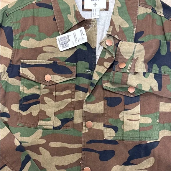 Forever 21 Camouflage Utility Jacket - Picture 3 of 3